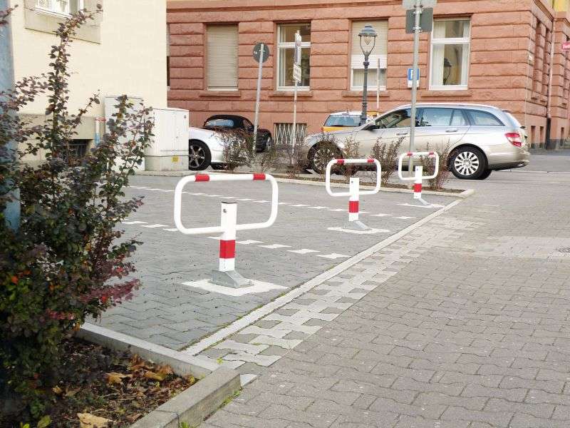 Parkplatzsperre Sesam | Parkplatzsperren | Absperrtechnik ...